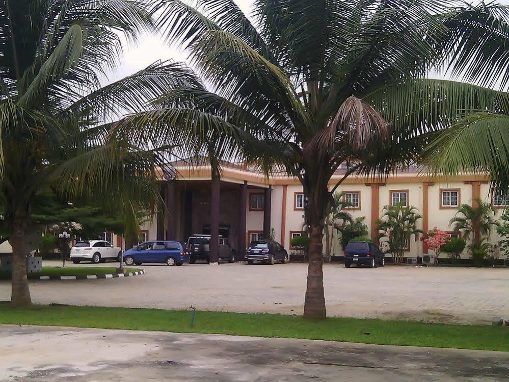 Tiffany Hotel And Towers Imogwu-Agwa 외부 사진